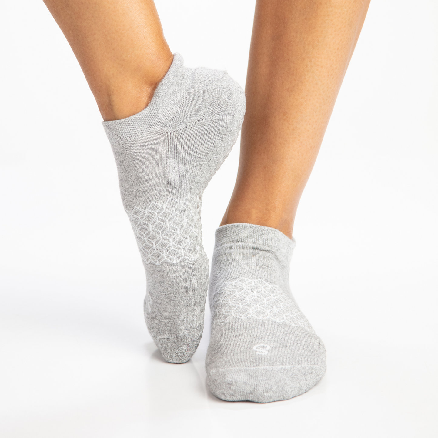Organic Cotton Ankle Tab Grip Socks - Grey - Single Pair