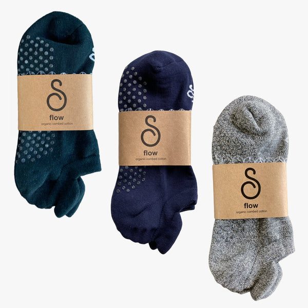 flow - organic combed cotton gripper socks